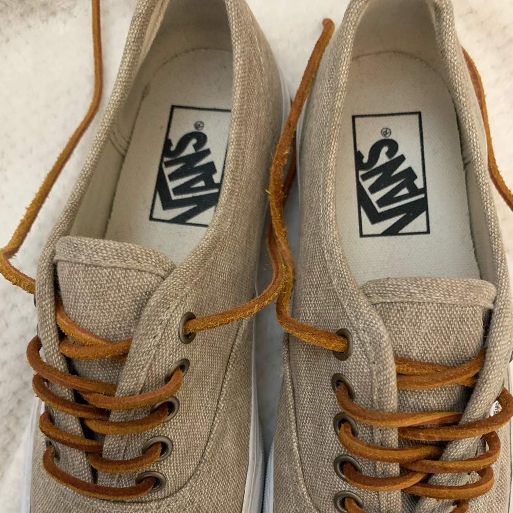 Authentic Style Vans - Picture 4 of 7